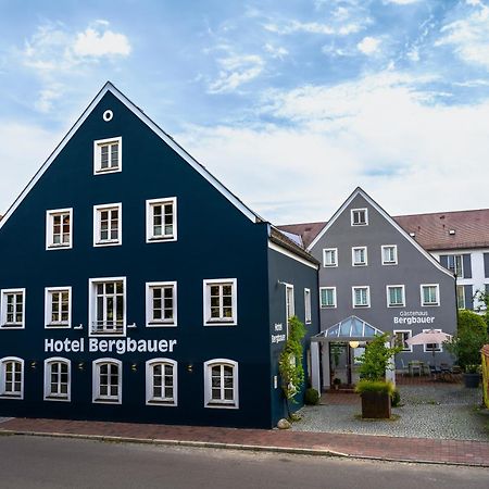Hotel Bergbauer Mit Late-Self-Check-In Neuburg an Der Donau Exterior photo