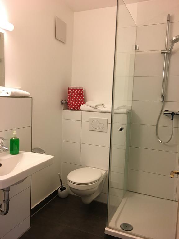 Hotel Bergbauer Mit Late-Self-Check-In Neuburg an Der Donau Exterior photo
